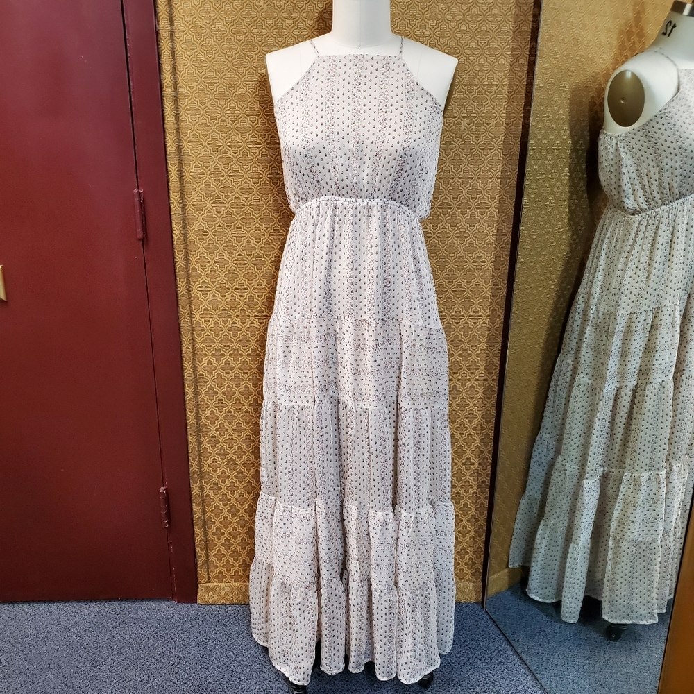 Flowy Tiered Maxi Dress - Picture 1 of 5